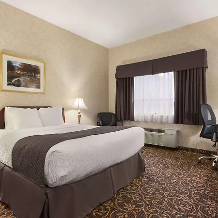 Days Inn By Wyndham Toronto East Lakeview